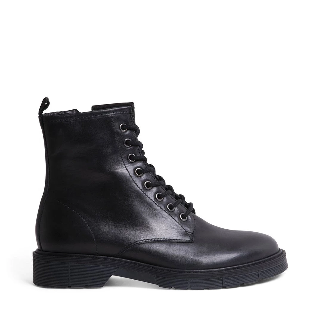 SteveMadden ANTONIAA BLACK LEATHER 1 SteveMadden ANTONIAA BLACK LEATHER