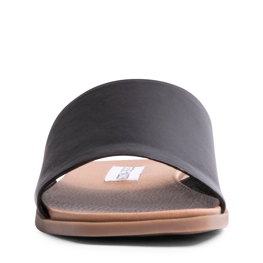 SteveMadden KARRMAA BLACK LEATHER Shop All 3 SteveMadden KARRMAA BLACK LEATHER Shop All